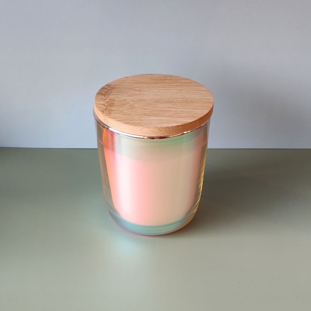 Rapswachskerze mit Holzdocht und 100% ätherischen Ölen, natürliche Duftkerze Eukalyptus mit Bambusdeckel und langer Brenndauer