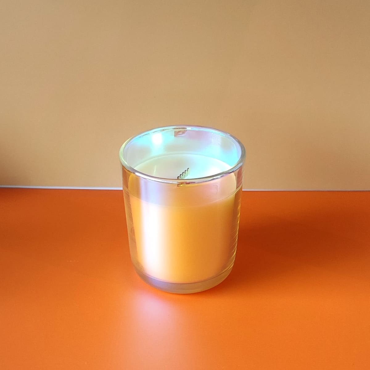 Belebende Duftkerze mit ätherischem Orangenöl, Cozy Candles handgegossene Duftkerze aus Hamburg 