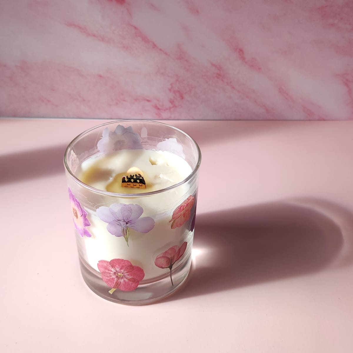 Geschenkidee Frauen Blumenkerze, handgegossene Duftkerze Blumenduft, handgemacht in Hambug, Cozy Candles