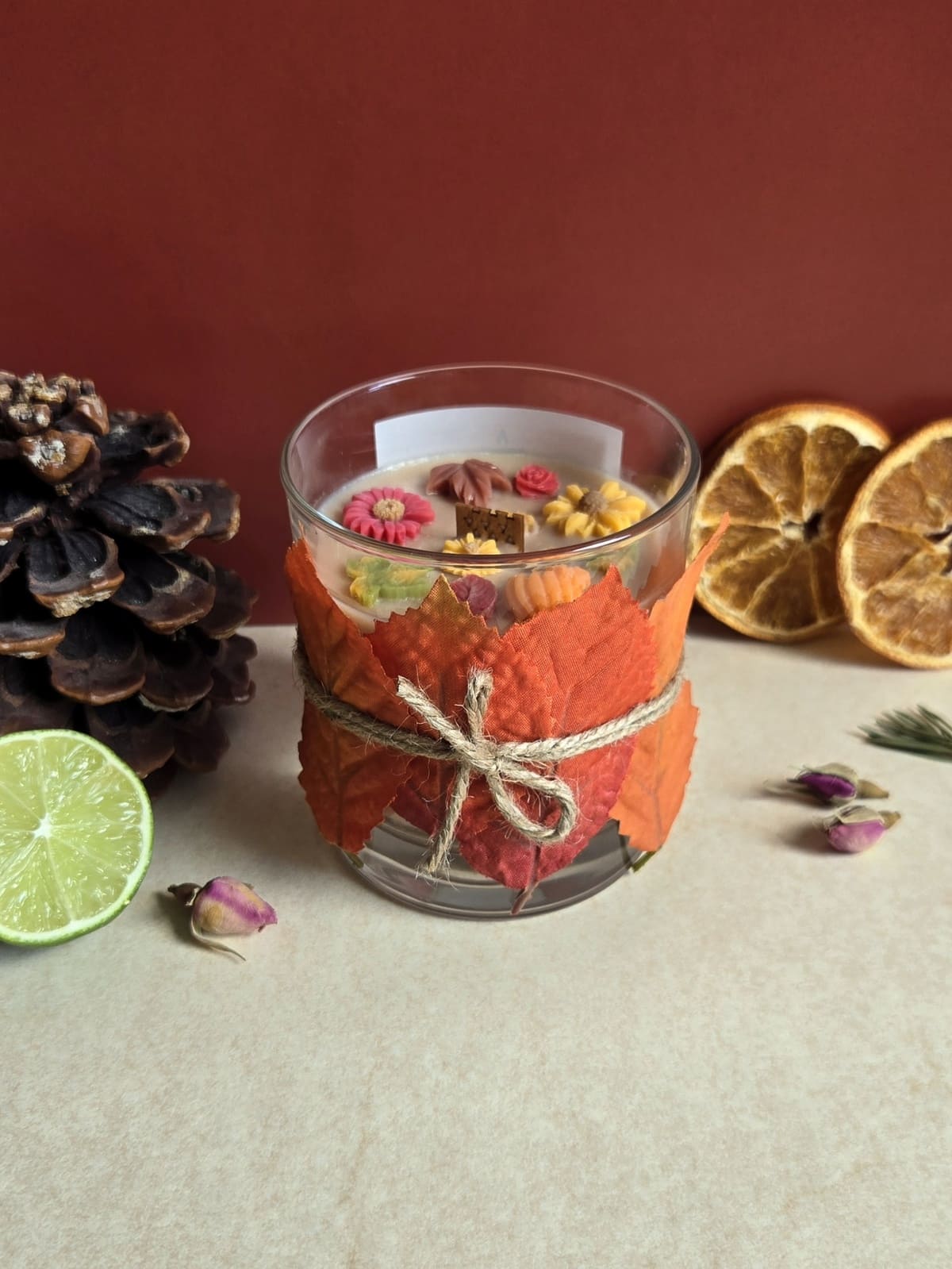Cozy Candles herbstliche Duftkerze im Glas, Rapswachskerze mit Holzdocht, handgemachte Geschenkidee, gemütliche Kerze