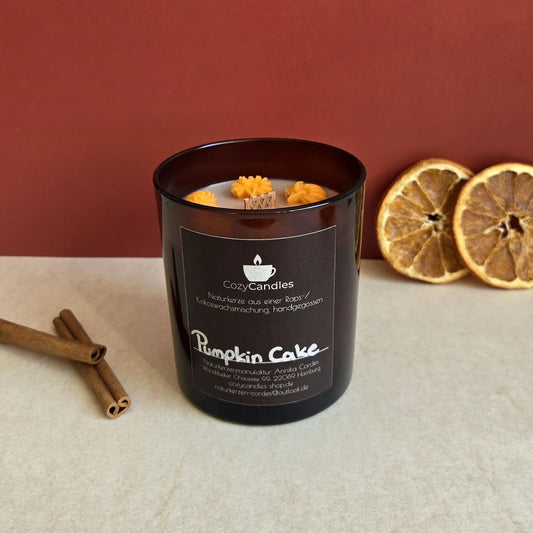 herbstliche Duftkerze Pumpkin Spice, Kürbisduftkerze für den Herbst, Rapswachs, handgemacht Cozy Candles Hamburg
